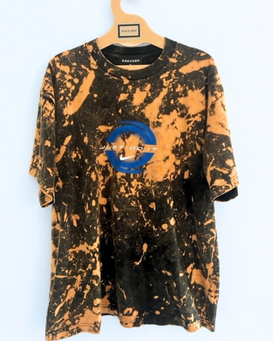 Vintage NIKE Bleach "Just Do It" sports T-shirt